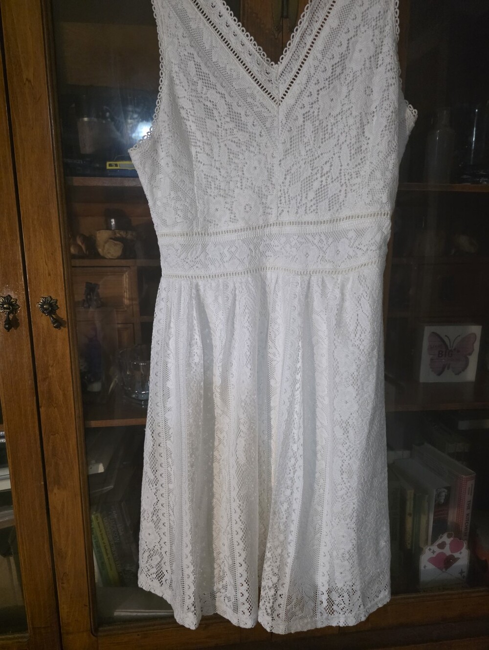 Doe & Rae White Lace Midi Dress